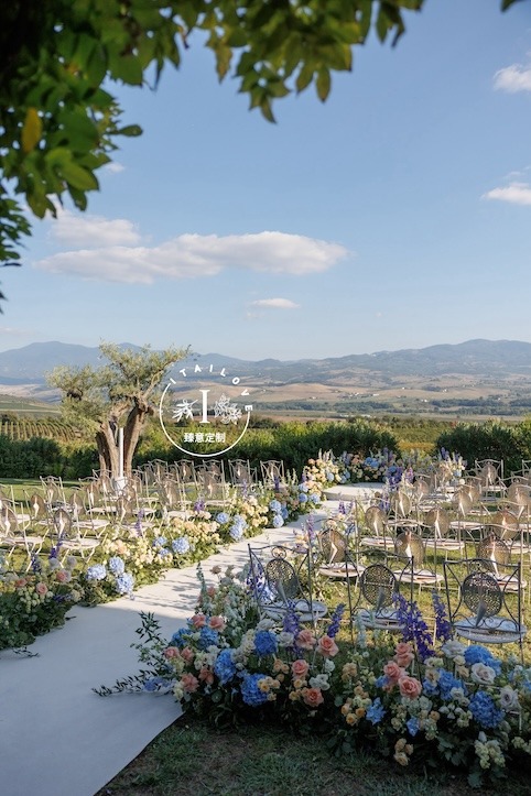 Tuscan castle wedding Castello Banfi Itailove 21