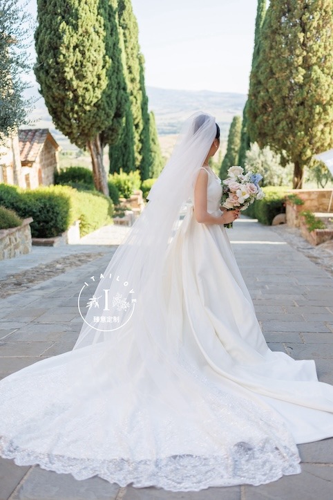Tuscan castle wedding Castello Banfi Itailove 23
